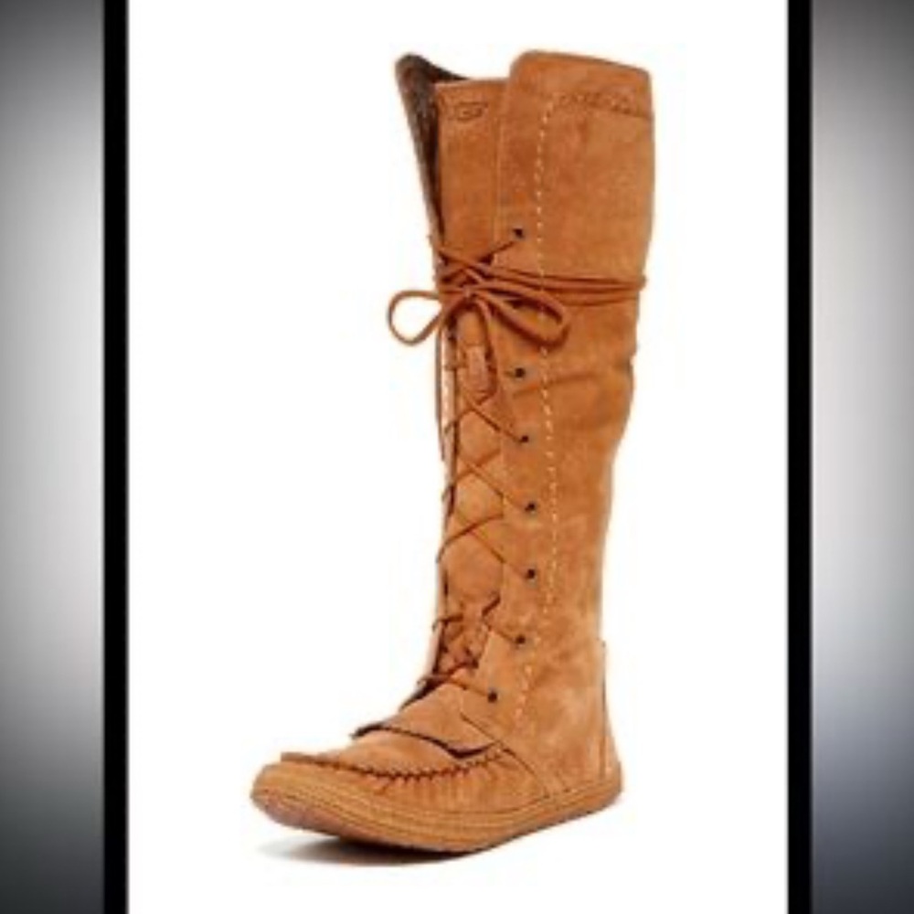 UGG Women's Brown Lace-Up Boots